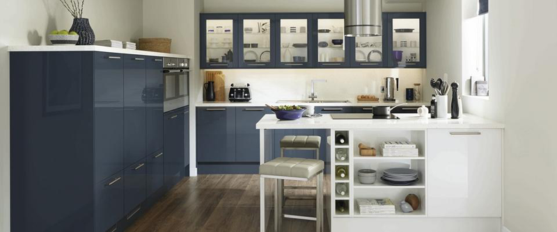 Howdens Greenwich Gloss Navy kitchen
